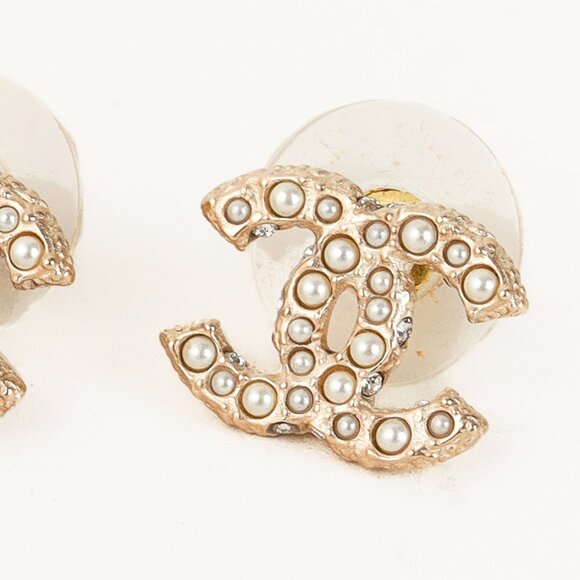 Chanel CC Pearl-Embellished Gold-Tone Stud Earrings - Picture 2 of 4